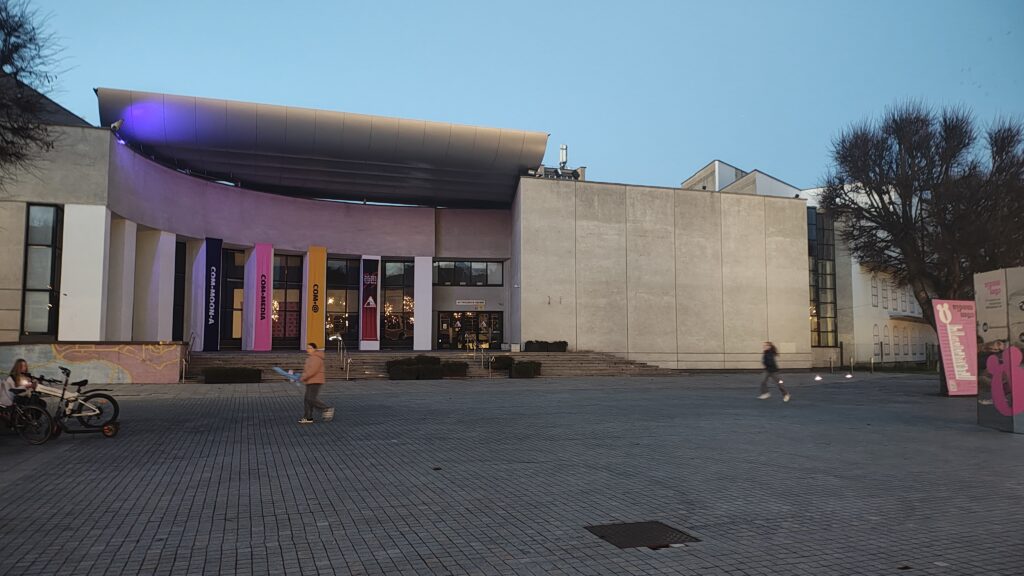 Budynek teatru Kosmos w Litwie